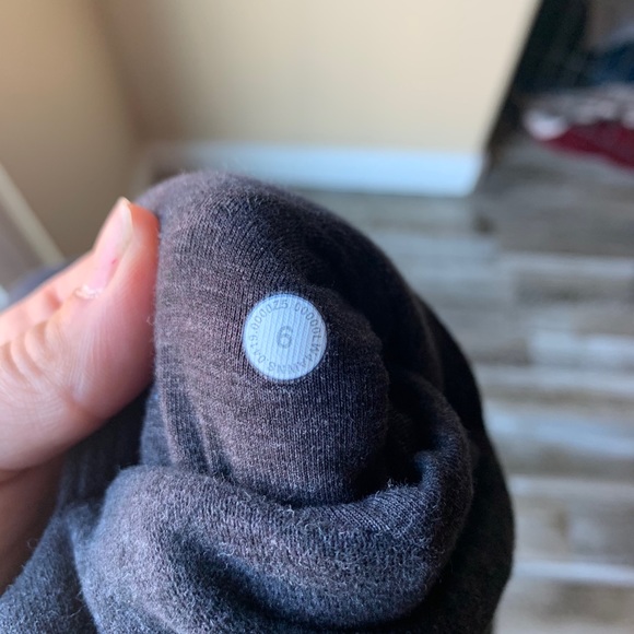 Lululemon Scuba - Picture 2 of 5